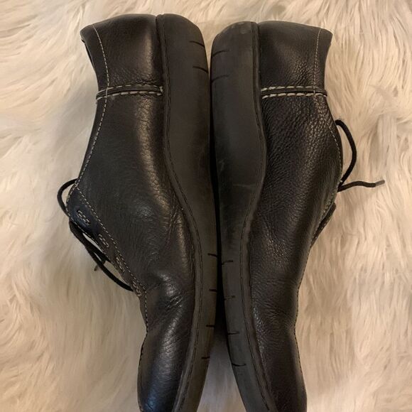 Clarks size 11 leather black sneaker/loafer - Picture 2 of 6